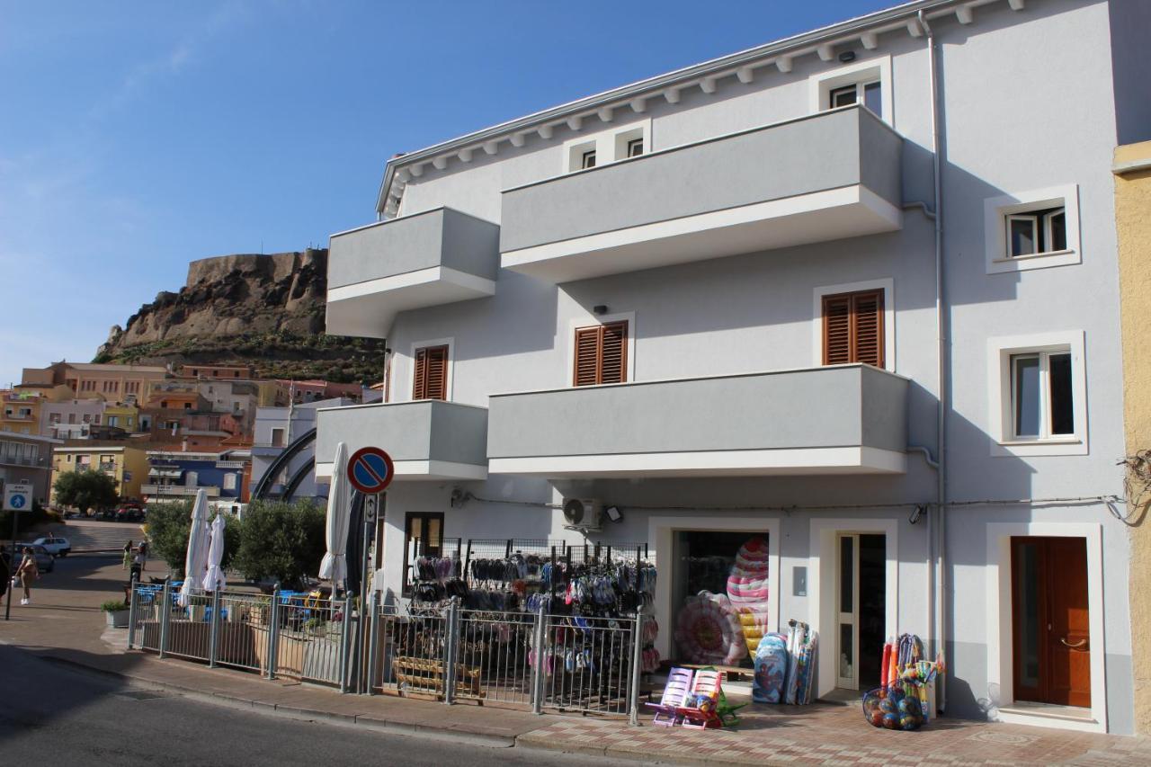 B&B Piazza Nuova Castelsardo Buitenkant foto