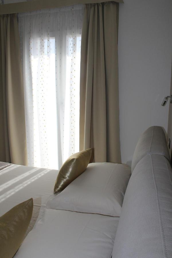 B&B Piazza Nuova Castelsardo Buitenkant foto
