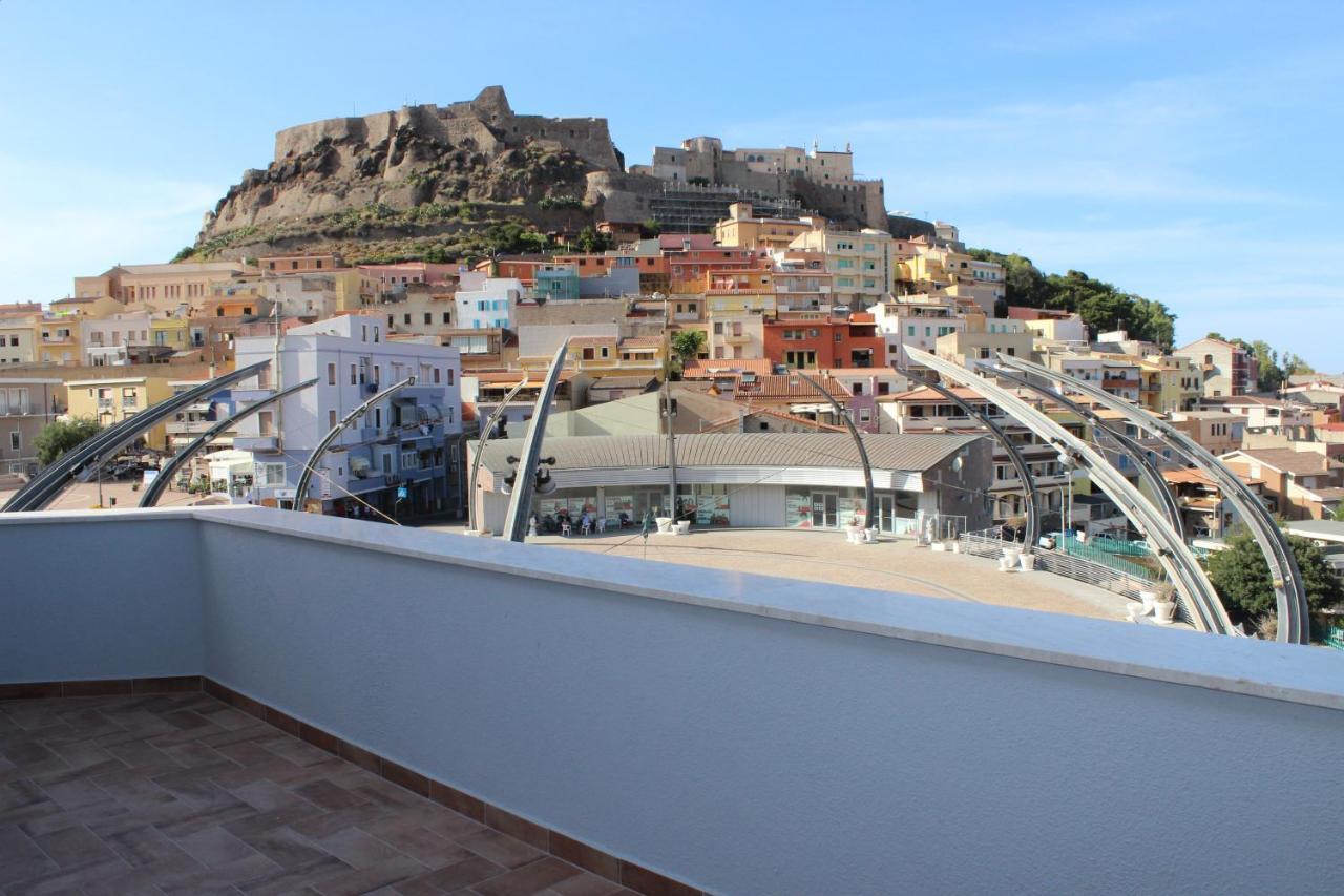 B&B Piazza Nuova Castelsardo Buitenkant foto