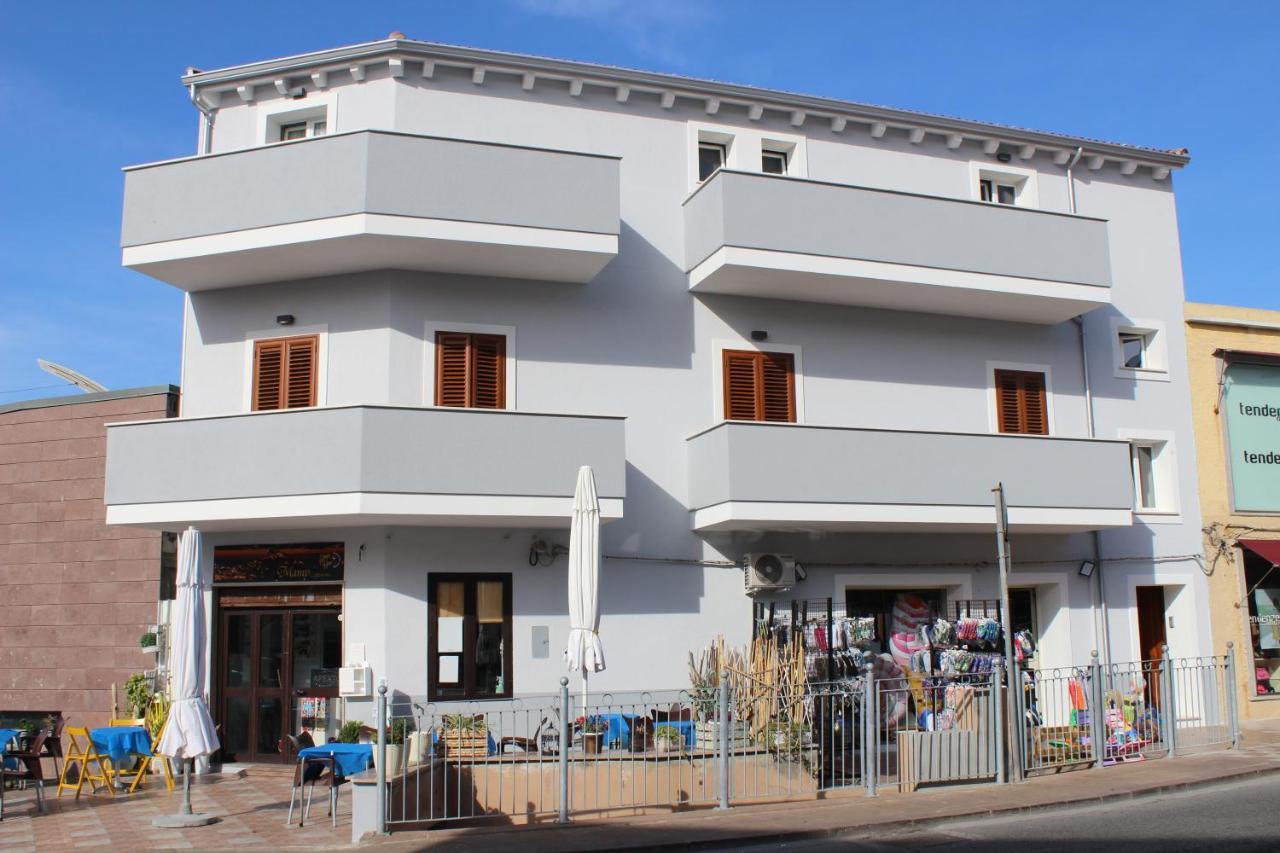 B&B Piazza Nuova Castelsardo Buitenkant foto