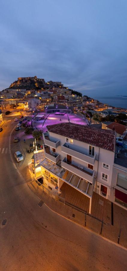 B&B Piazza Nuova Castelsardo Buitenkant foto